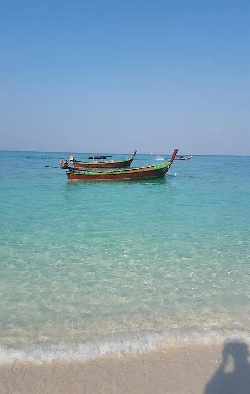 Guest house Bali Beach Bungalows Hotel Koh Lanta Thailand